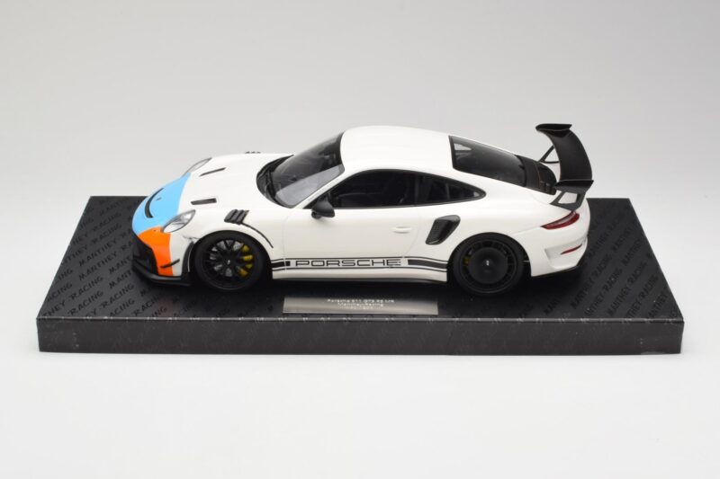 Porsche 911 991.2 GT3 RS Manthey Racing Baltas & Mėlynas & Oranžinis Minichamps 1:18 MR-911-GT3RS-1805 Metalas
