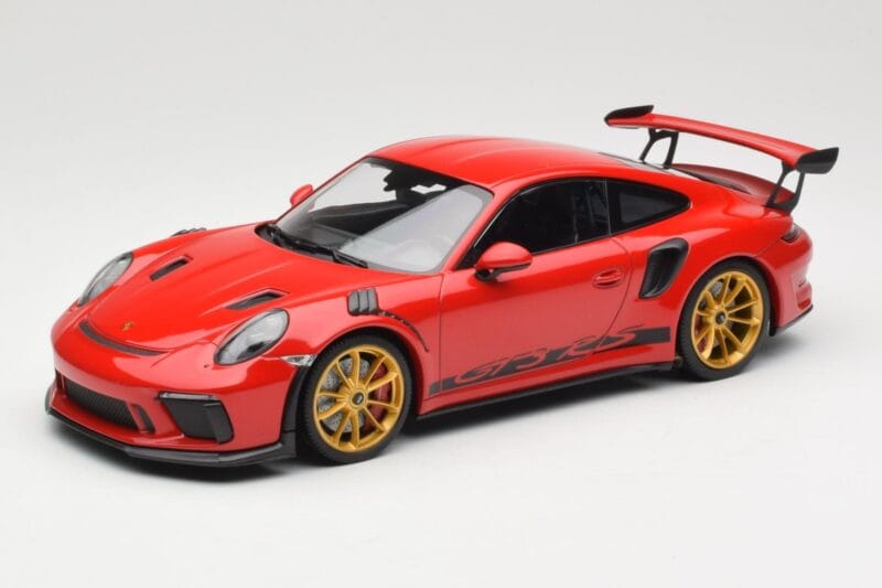 Porsche 911 991.2 GT3 RS Raudonas su Auksiniais Ratais Minichamps 1:18 155068220 Metalas