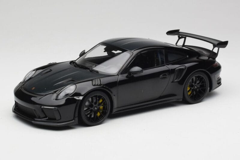 Porsche 911 991.2 GT3 RS Weissach Package Juodas & Juodi Ratai Minichamps 1:18 153068228 Metalas