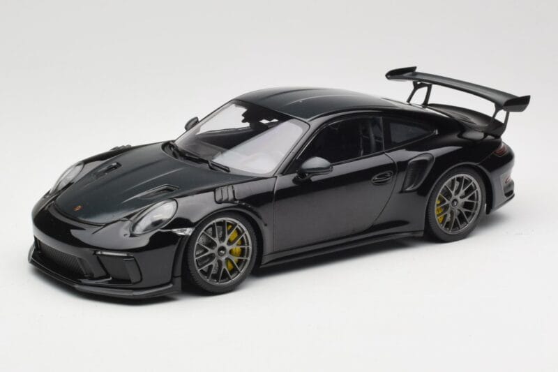 Porsche 911 991.2 GT3 RS Weissach Package Juodas Sidabriniai Magnio Ratlankiai Minichamps 1:18 153068229 Metalas