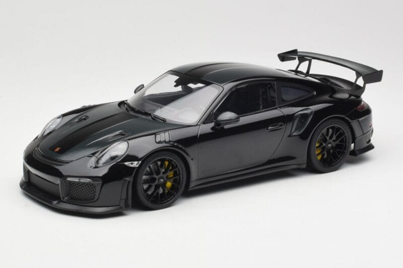 Porsche 911 991.2 GT3 RS Weissach Package Juodas Su Juodais Ratais Minichamps 1:18 153068321 Metalas