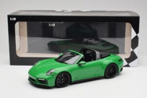 Porsche 911 991.2 Targa 4 GTS British Racing Žalias Minichamps 1:18 155061065 Metalas - nuotrauka 6 iš 6