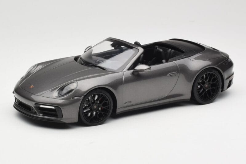 Porsche 911 992 Carrera 4 GTS Kabrioletas Grey Metallic Minichamps 1:18 155063031 Metalas