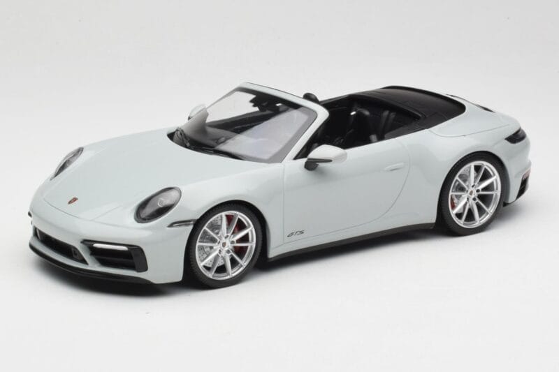 Porsche 911 992 Carrera 4 GTS Kabrioletas Pilkas Minichamps 1:18 155063034 Metalas