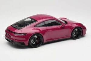 Porsche 911 992 Carrera 4 GTS Rubystar Minichamps 1:18 155063102 Metalas - nuotrauka 2 iš 6
