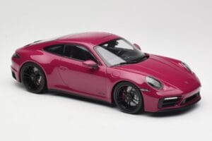Porsche 911 992 Carrera 4 GTS Rubystar Minichamps 1:18 155063102 Metalas - nuotrauka 4 iš 6