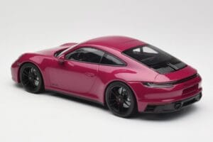 Porsche 911 992 Carrera 4 GTS Rubystar Minichamps 1:18 155063102 Metalas - nuotrauka 5 iš 6