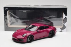 Porsche 911 992 Carrera 4 GTS Rubystar Minichamps 1:18 155063102 Metalas - nuotrauka 6 iš 6