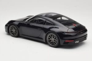 Porsche 911 992 Carrera 4S Blue Metallic Minichamps 1:18 155067321 Metalas - nuotrauka 3 iš 6