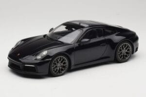 Porsche 911 992 Carrera 4S Blue Metallic Minichamps 1:18 155067321 Metalas
