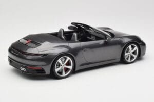 Porsche 911 992 Carrera 4S Kabrioletas Agate Grey Metallic Minichamps 1:18 155067336 Metalas - nuotrauka 2 iš 6