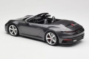 Porsche 911 992 Carrera 4S Kabrioletas Agate Grey Metallic Minichamps 1:18 155067336 Metalas - nuotrauka 5 iš 6