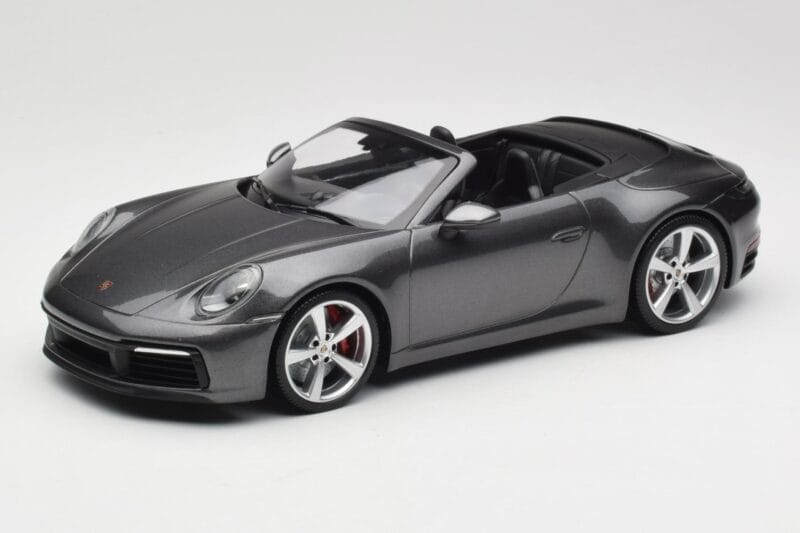 Porsche 911 992 Carrera 4S Kabrioletas Agate Grey Metallic Minichamps 1:18 155067336 Metalas
