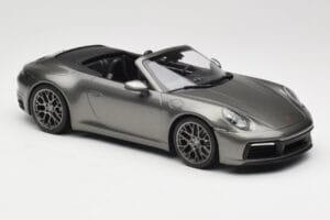 Porsche 911 992 Carrera 4S Kabrioletas Mamba Green Metallic Minichamps 1:18 155067337 Metalas - nuotrauka 4 iš 6