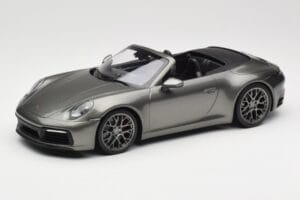 Porsche 911 992 Carrera 4S Kabrioletas Mamba Green Metallic Minichamps 1:18 155067337 Metalas