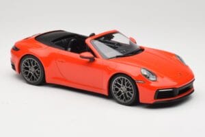 Porsche 911 992 Carrera 4S Kabrioletas Oranžinis Minichamps 1:18 155067334 Metalas - nuotrauka 4 iš 6