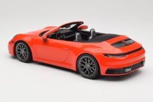Porsche 911 992 Carrera 4S Kabrioletas Oranžinis Minichamps 1:18 155067334 Metalas - nuotrauka 5 iš 6