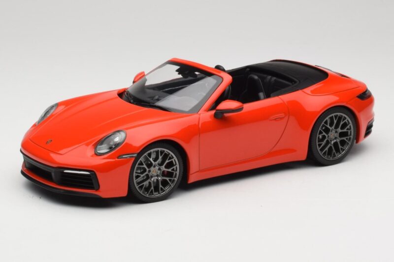 Porsche 911 992 Carrera 4S Kabrioletas Oranžinis Minichamps 1:18 155067334 Metalas