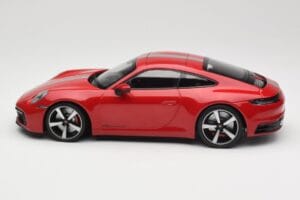 Porsche 911 992 Carrera 4S Carmine Red Minichamps 1:18 155067326 Metalas - nuotrauka 3 iš 6