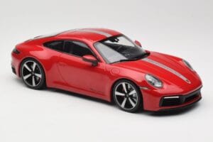 Porsche 911 992 Carrera 4S Carmine Red Minichamps 1:18 155067326 Metalas - nuotrauka 4 iš 6