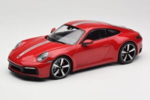 Porsche 911 992 Carrera 4S Carmine Red Minichamps 1:18 155067326 Metalas
