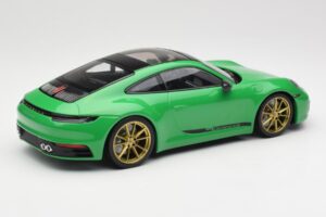 Porsche 911 992 Carrera 4S Python Green Minichamps 1:18 155067325 Metalas - nuotrauka 2 iš 6
