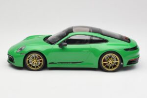 Porsche 911 992 Carrera 4S Python Green Minichamps 1:18 155067325 Metalas - nuotrauka 3 iš 6