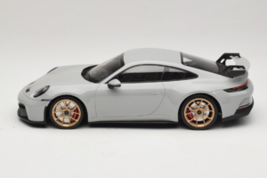 Porsche 911 992 GT3 Chalk Auksiniai Ratai Minichamps 1:18 117069001 Metalas - nuotrauka 3 iš 6