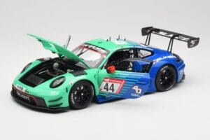 Porsche 911 992 GT3 R Falken #44 D. Eriksson / T. Heinemann 24 Hours of Nurburgring 2023 Minichamps 1:18 113236344 Metalas - nuotrauka 2 iš 8