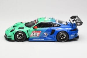 Porsche 911 992 GT3 R Falken #44 D. Eriksson / T. Heinemann 24 Hours of Nurburgring 2023 Minichamps 1:18 113236344 Metalas - nuotrauka 4 iš 8