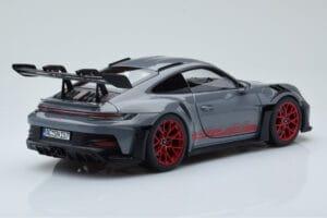 Porsche 911 992 GT3 RS Arctic Pilkas Pyro Raudonas Norev 1:18 187350 Metalas - nuotrauka 3 iš 8