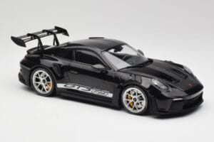 Porsche 911 992 GT3 RS Juodas Su Sidabriniais Ratais Minichamps 1:18 155062231 Metalas - nuotrauka 4 iš 6