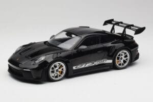 Porsche 911 992 GT3 RS Juodas Su Sidabriniais Ratais Minichamps 1:18 155062231 Metalas
