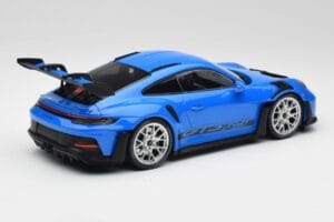 Porsche 911 992 GT3 RS Mėlynas & Sidabriniai Ratai & Juodas Dekoras Minichamps 1:18 153062234 Metalas - nuotrauka 2 iš 6