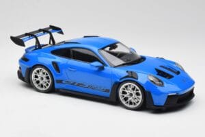 Porsche 911 992 GT3 RS Mėlynas & Sidabriniai Ratai & Juodas Dekoras Minichamps 1:18 153062234 Metalas - nuotrauka 4 iš 6