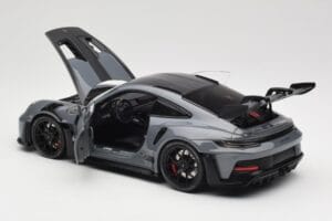 Porsche 911 992 GT3 RS Crayon Weissach Package & Black Wheels Minichamps 1:18 110062024 Metalas - nuotrauka 5 iš 8
