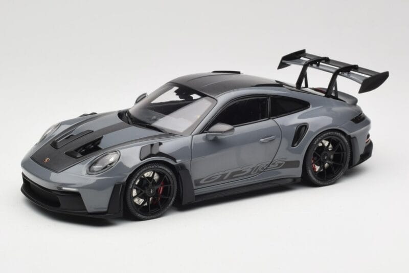 Porsche 911 992 GT3 RS Crayon Weissach Package & Black Wheels Minichamps 1:18 110062024 Metalas