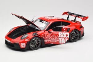 Porsche 911 992 GT3 RS Getspeed Race Taxi Guards Red Minichamps 1:18 110062040 Metalas - nuotrauka 2 iš 8