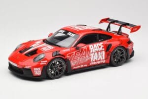 Porsche 911 992 GT3 RS Getspeed Race Taxi Guards Red Minichamps 1:18 110062040 Metalas