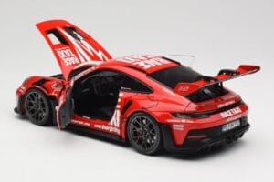 Porsche 911 992 GT3 RS Getspeed Race Taxi Guards Red Minichamps 1:18 110062040 Metalas - nuotrauka 5 iš 8