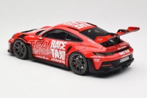 Porsche 911 992 GT3 RS Getspeed Race Taxi Guards Red Minichamps 1:18 110062040 Metalas - nuotrauka 7 iš 8