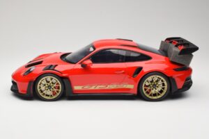 Porsche 911 992 GT3 RS Guards Red GT Spirit 1:12 GT939 Derva - nuotrauka 3 iš 6