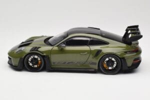 Porsche 911 992 GT3 RS Nato Olive & Black Wheels Minichamps 1:18 110062027 Metalas - nuotrauka 4 iš 8
