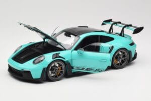 Porsche 911 992 GT3 RS Python Green & Dark Silver Wheels Minichamps 1:18 110062026 Metalas - nuotrauka 2 iš 8
