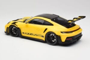 Porsche 911 992 GT3 RS Racing Geltonas & Juodi Ratai Minichamps 1:18 153062245 Metalas - nuotrauka 5 iš 6