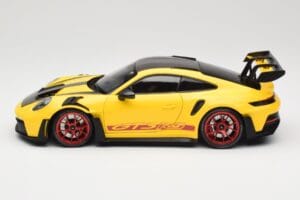 Porsche 911 992 GT3 RS Racing Yellow Weissach Package & Red Wheels Minichamps 1:18 110062025 Metalas - nuotrauka 4 iš 8