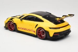 Porsche 911 992 GT3 RS Racing Yellow Weissach Package & Red Wheels Minichamps 1:18 110062025 Metalas - nuotrauka 7 iš 8