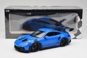 Porsche 911 992 GT3 RS Shark Mėlynas & Juodi Ratai Minichamps 1:18 153062233 Metalas - nuotrauka 6 iš 6