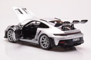 Porsche 911 992 GT3 RS Sidabrinis Metalinis Norev 1:18 187357 Metalas - nuotrauka 5 iš 8
