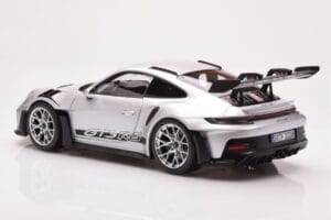 Porsche 911 992 GT3 RS Sidabrinis Metalinis Norev 1:18 187357 Metalas - nuotrauka 7 iš 8